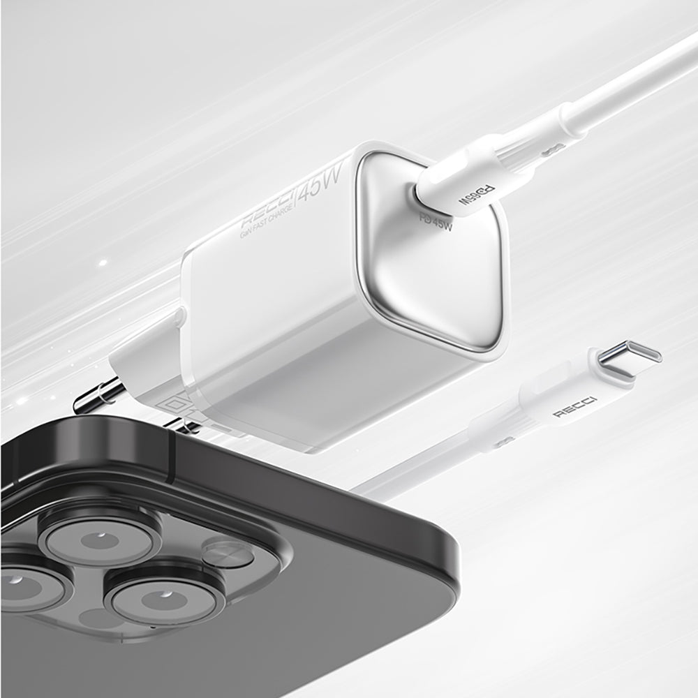 Recci RC132E Type-C PD GaN Teknolojili Mini Hızlı Şarj Seti 45W 1M Beyaz