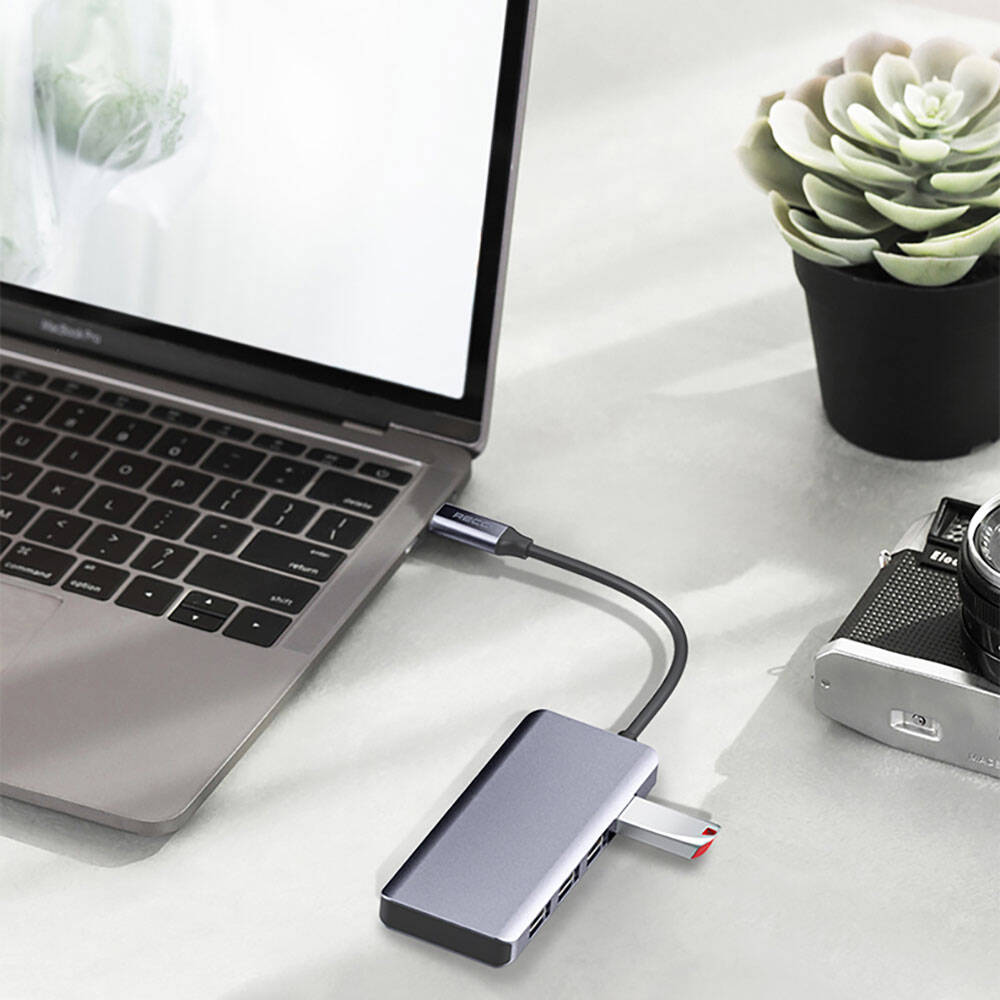 Recci RH06 Type-C to 4 USB3.0 + Micro Bağlantı Özellikli 5in1 USB Çoğaltıcı Hub Gri