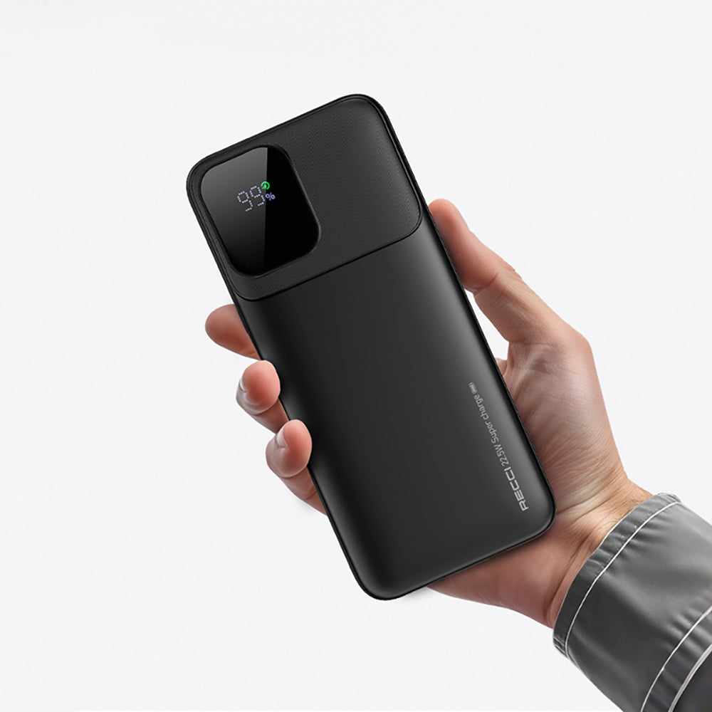 Recci RPB-P67 PD 20W Dijital LED Göstergeli Hızlı Şarj Özellikli Type-C ve Lightning Kablolu Powerbank 22.5W 10000mAh Siyah