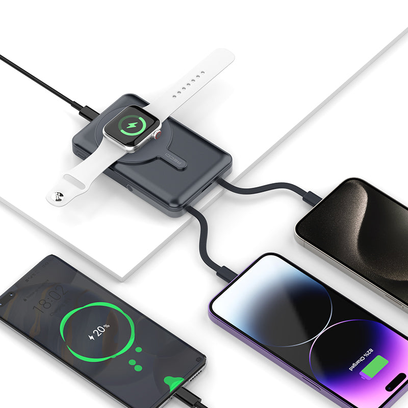 Recci RPB-W27 Galaxy Serisi Dijital LED Göstergeli Kablosuz Şarj Özellikli Type-C ve Lightning Kablolu Powerbank 20W 10.000mAh Siyah